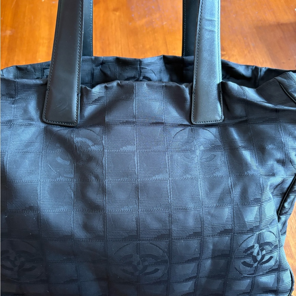 Vintage CHANEL shoulder bag